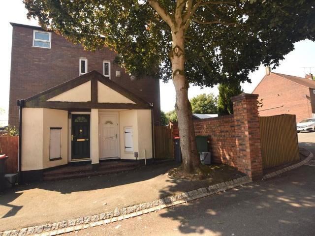 Flat for sale in Aqueduct, Telford