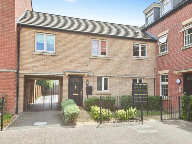 Flat for sale in East Midlands