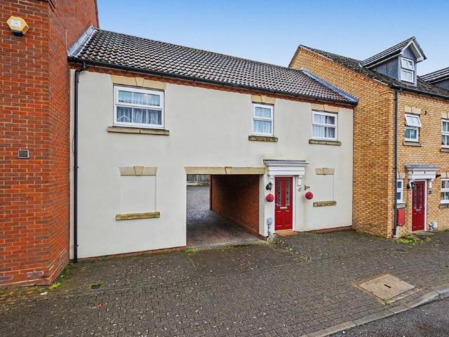 Flat for sale in Oad Street, Kent