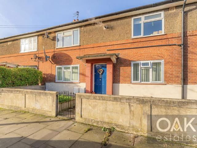 Flat for sale in Homerton, Greater London