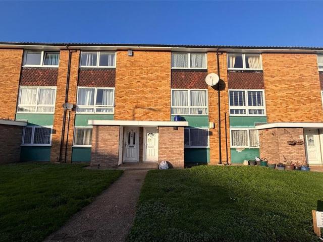 Flat for sale in Chadwell Heath, Isle Of Man