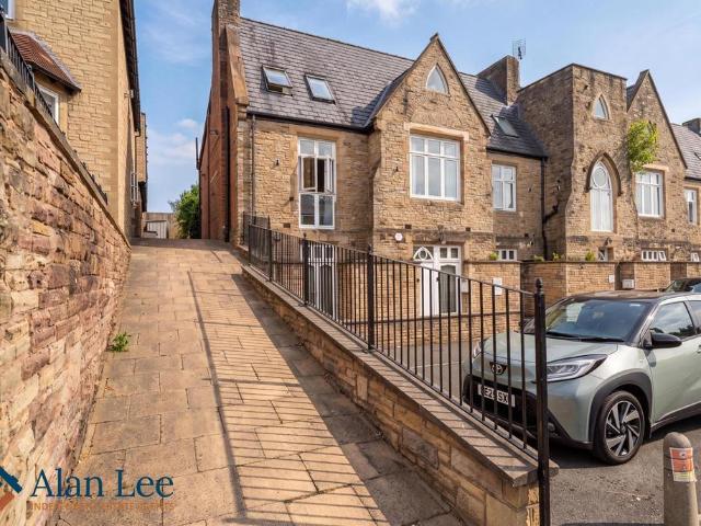 House for sale in Bollinbrook, Macclesfield