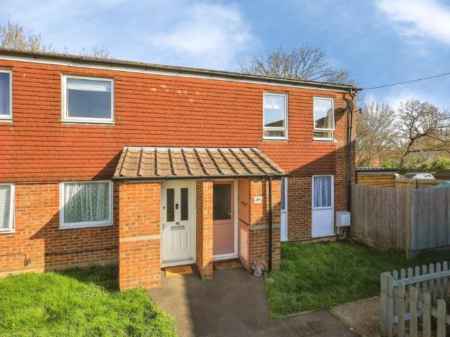 Flat for sale in Cross In Hand, East Sussex