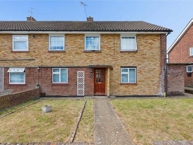 Flat for sale in Pot Kilns, Greater London