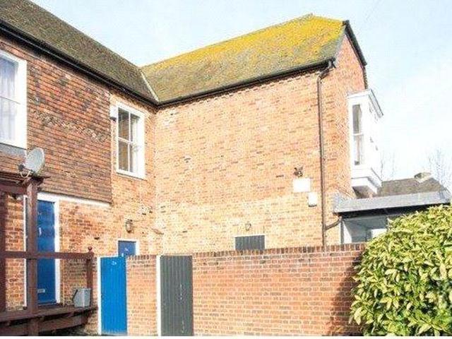 Flat for sale in St. Mildred's, The Bridge