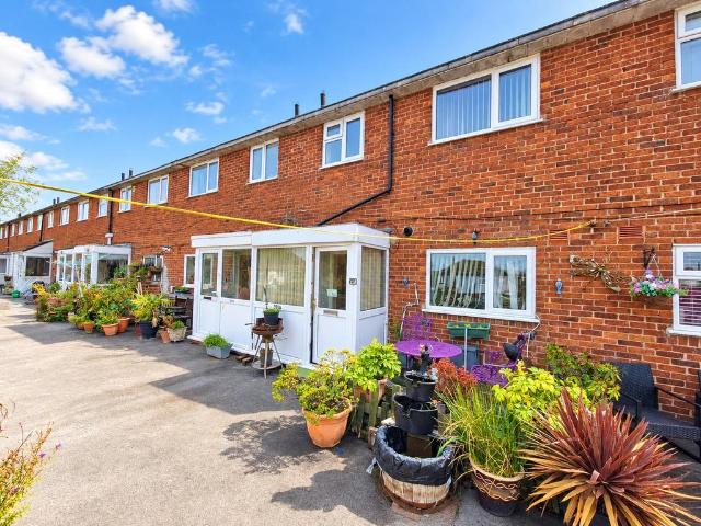 Flat for sale in Pensby, Liverpool City Region
