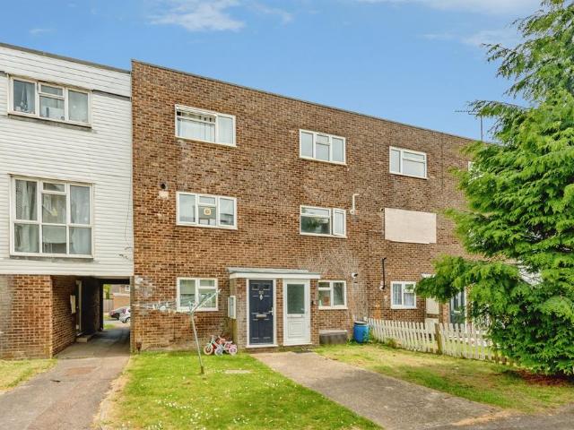 Flat for sale in Forge Wood, Glynde
