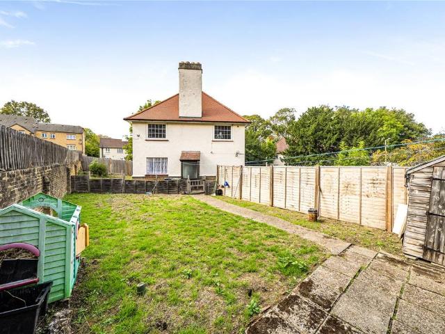 Flat for sale in London Borough of Lambeth, Greater London