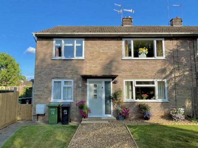 Flat for sale in Wychbold, Wychbold