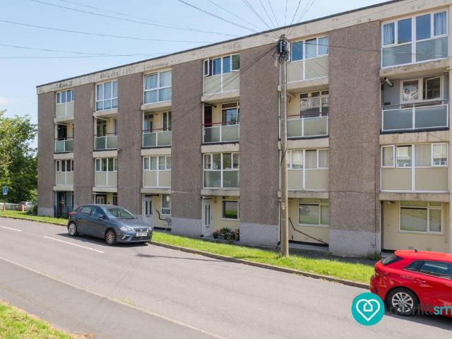 Flat for sale in Crosspool, South Yorkshire