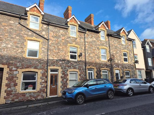 Flat for sale in Watchet, Somerset
