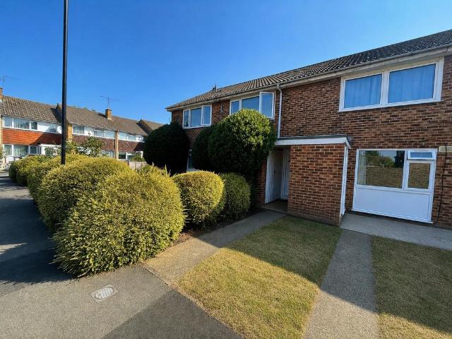 Flat for sale in London Borough of Hounslow, Heston