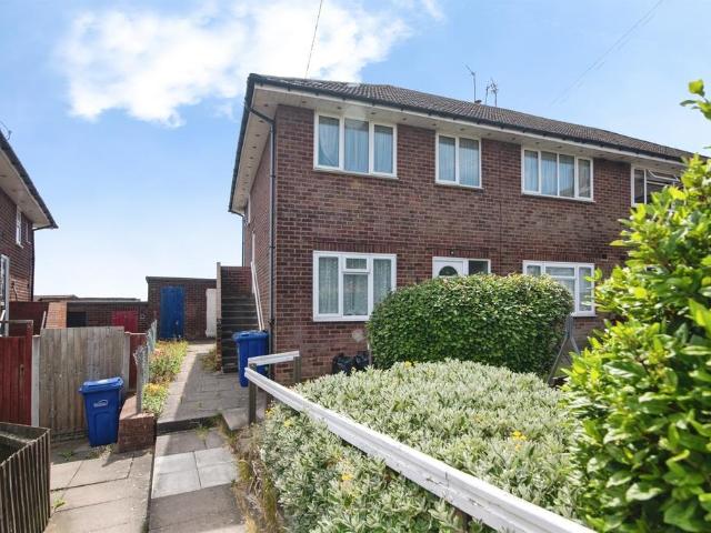 Flat for sale in Coseley, West Midlands