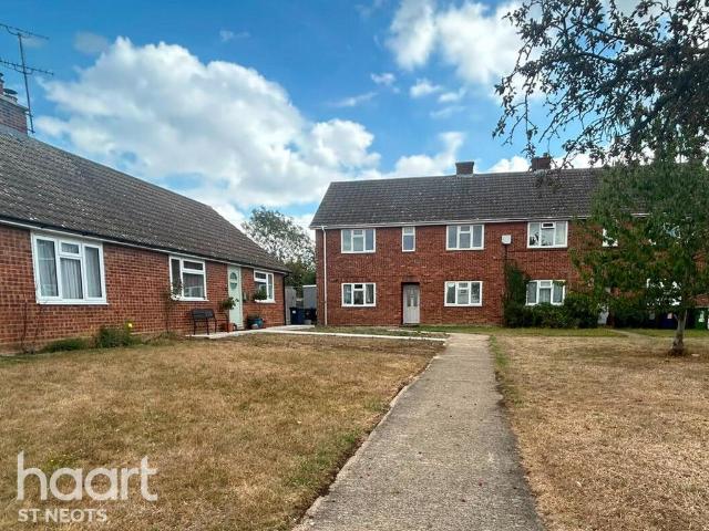 Flat for sale in Huntingdon, Cambridgeshire