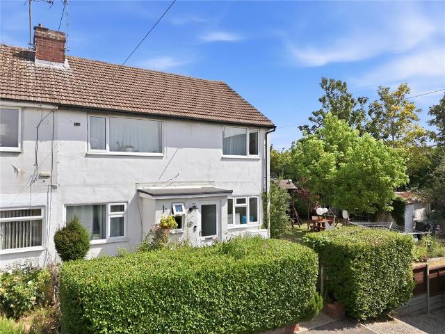 Flat for sale in Duton Hill, Essex