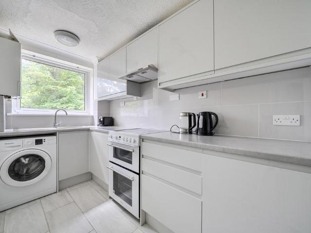 Flat for sale in Horton Kirby and South Darenth, The Butts