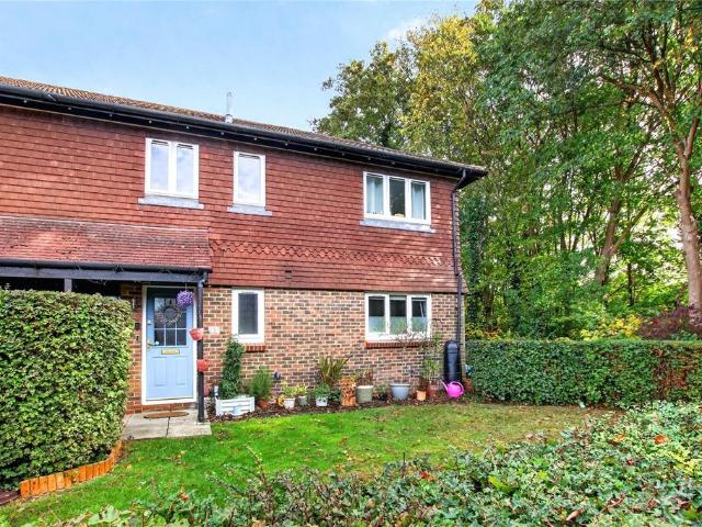 Flat for sale in Warfield, Newell Green
