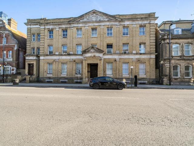 Flat for sale in St Mary's, City Of Southampton