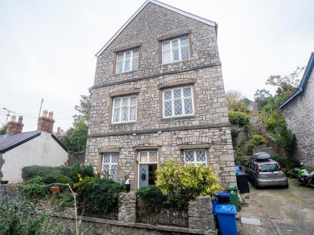 Flat for sale in Denbigh