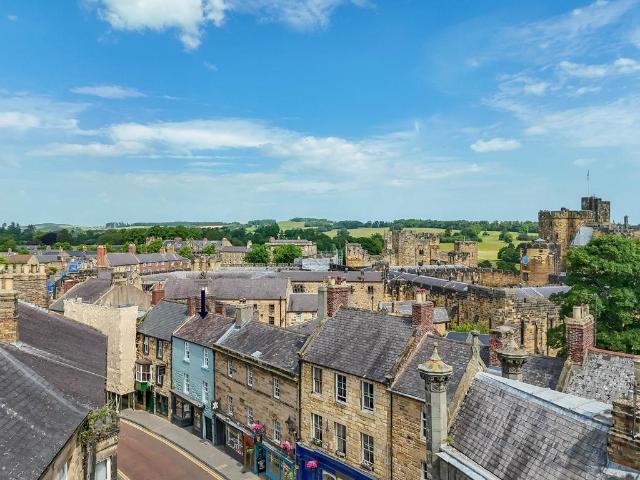Flat for sale in Alnwick, Northumberland