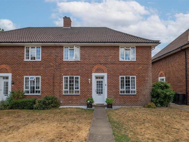 Flat for sale in Blackhills, Surrey