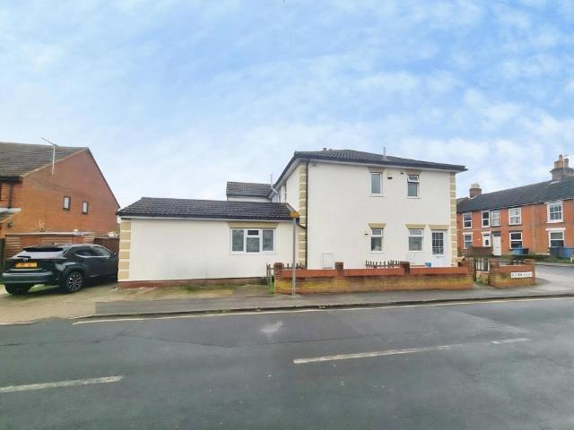Flat for sale in California, Key Street