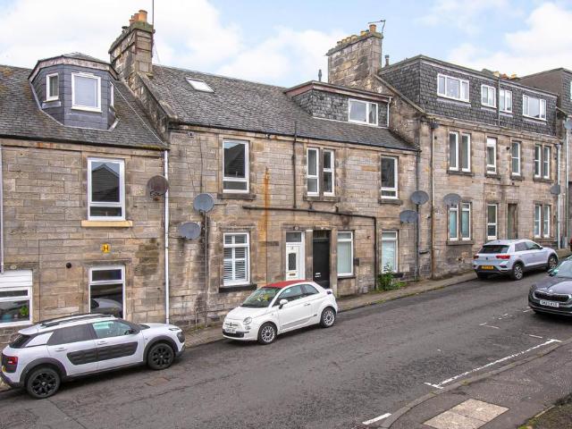Flat for sale in Headwell, Dunfermline