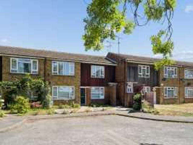 Flat for sale in Denham, Higher Denham