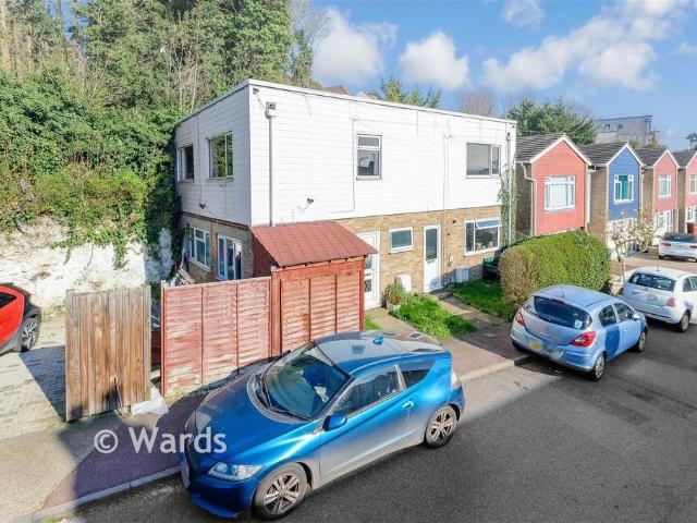 Flat for sale in Luton, Chatham