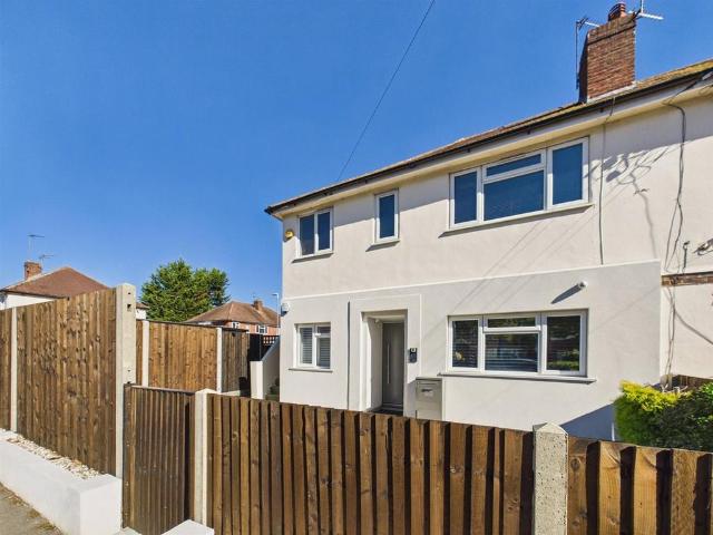 Flat for sale in London Borough of Hillingdon, Greater London