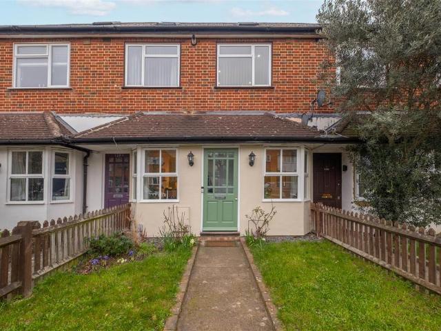 Flat for sale in Blackhills, Surrey