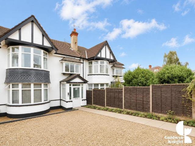 Flat for sale in Greater London