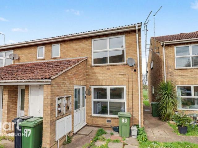 Flat for sale in Peterborough