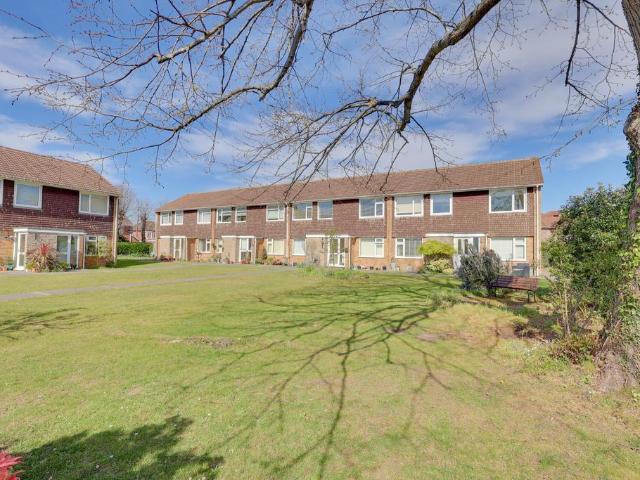 Flat for sale in Helford, Hampshire