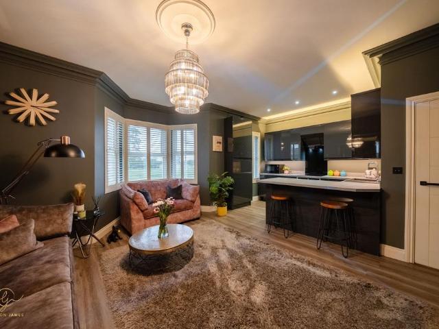 Flat for sale in Huntingdon