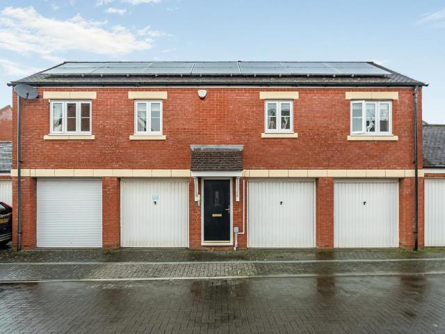 Flat for sale in Taw Hill, Haydon Wick