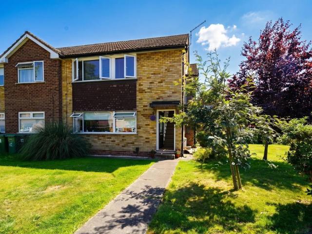 Flat for sale in Elmdon, West Midlands