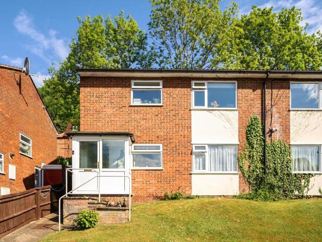 Flat for sale in Castlefield, Cressex