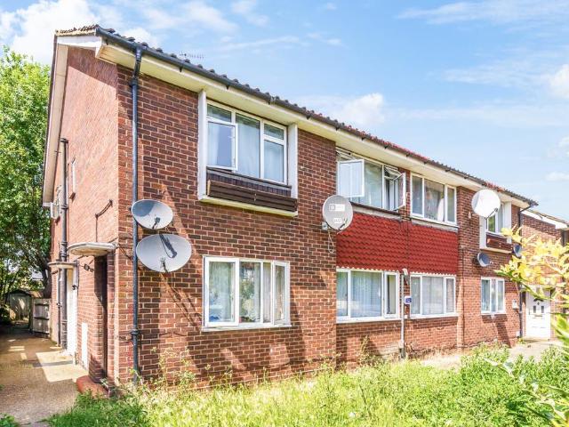 Flat for sale in London Borough of Merton, Greater London