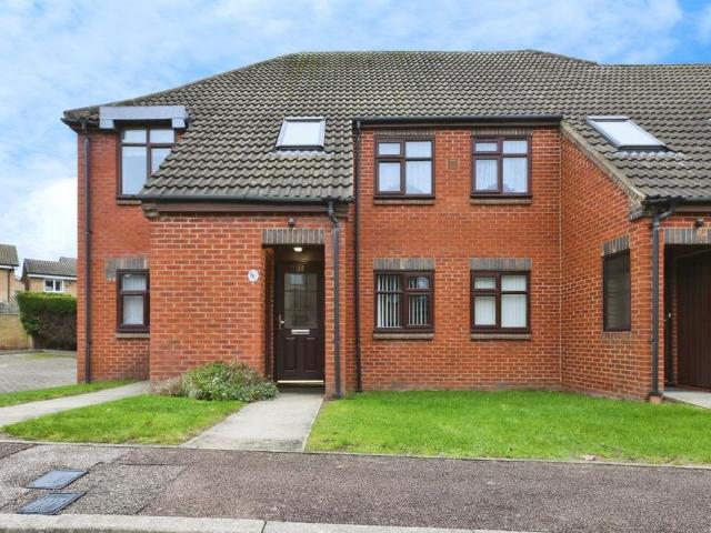 Flat for sale in Poplars, Shephall