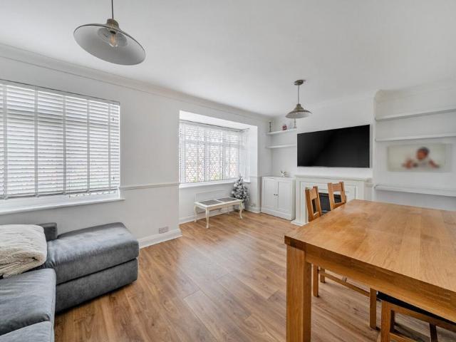Flat for sale in Coney Hall, Greater London