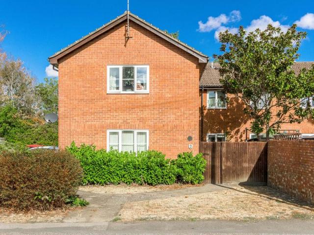 Flat for sale in Green Park, Milton Keynes