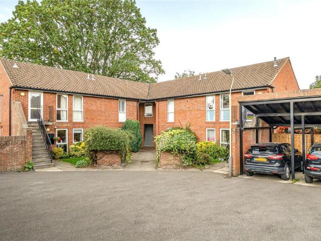 Flat for sale in Ewens Farm, Cheltenham