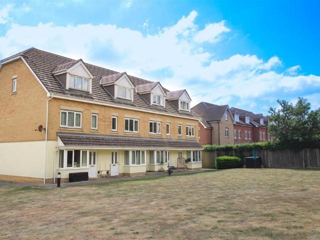 Flat for sale in Fareham, Titchfield Park