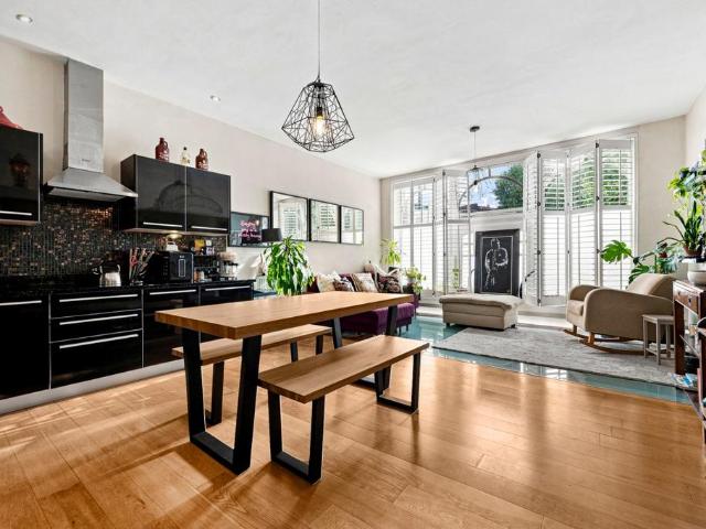 Flat for sale in Maitland Park, Greater London