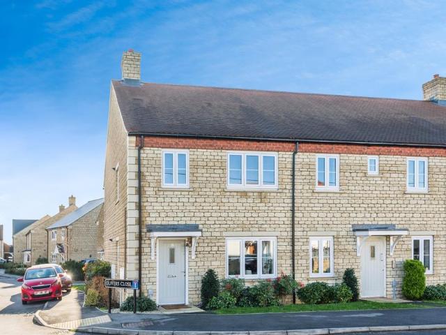 Flat for sale in Long Hanborough, West Oxfordshire