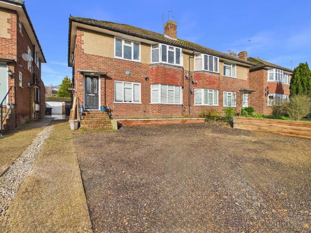 Flat for sale in Swallow, Buckinghamshire