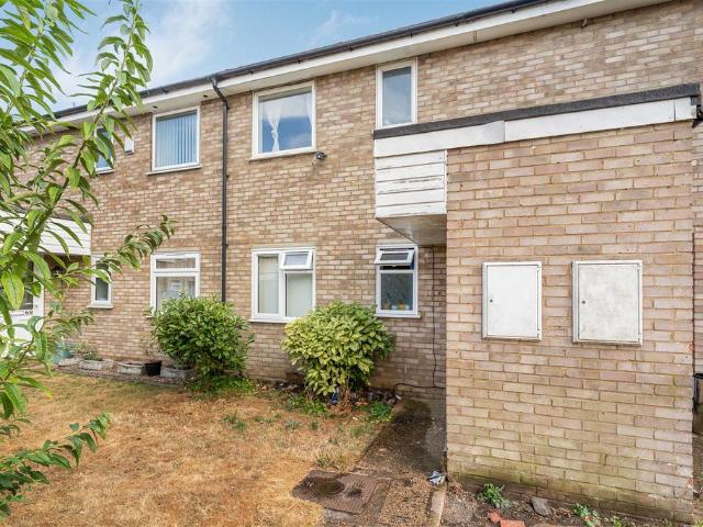 Flat for sale in Arrington, Cambridgeshire