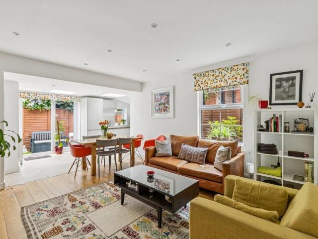 Flat for sale in Isle Of Man