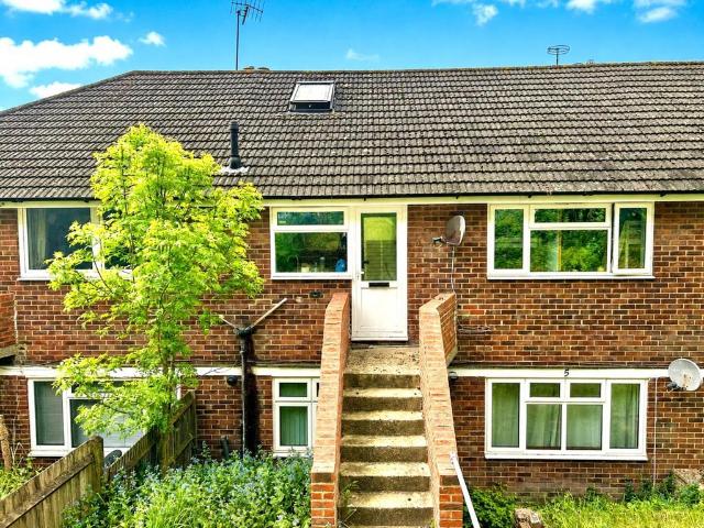 Flat for sale in Lewes, Iford